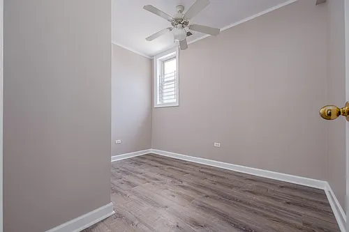 Floor plan Deluxe two bedroom