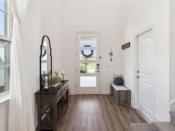 3rd image of 3224 Oxbow Ct