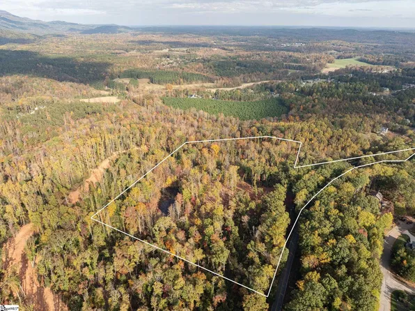 625 Chinquapin Rd, Travelers Rest, SC 29690