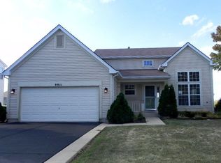 9911 Chetwood Dr, Huntley, IL 60142