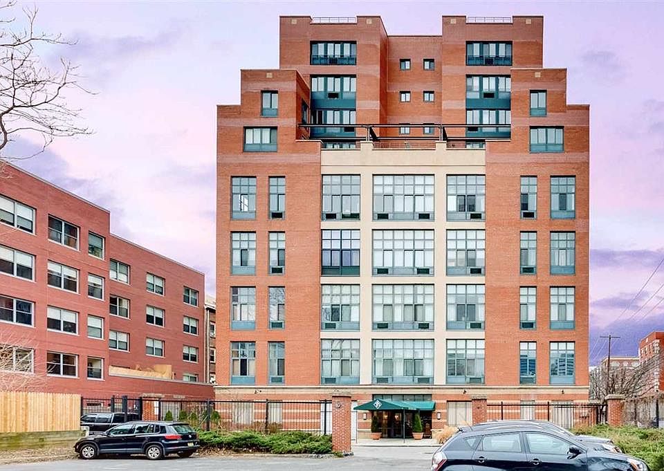 1st image of 205 10th St APT 4K