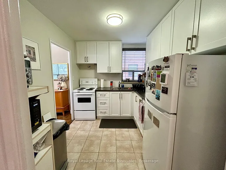 6 Meadowbrook Rd #1 — Photo 4