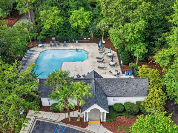 303 Tree Branch Cir, Summerville, SC 29483