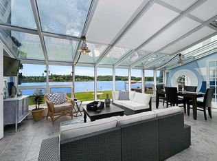 716 N 4th St, Fulton, IL 61252