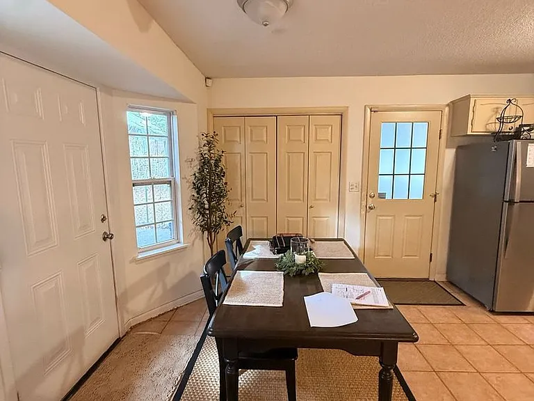 17 Prince William Dr — Photo 7