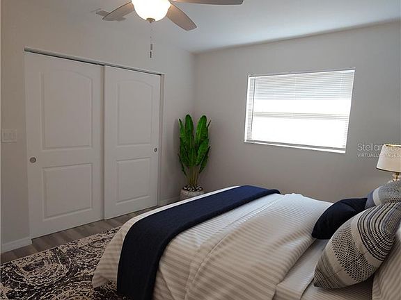 5th image of 2714 Sherbrooke Ln APT A