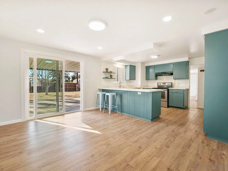 1355 Bluebell Way