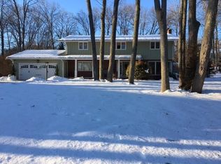 22 Kennedy Blvd, Lincoln, RI 02865