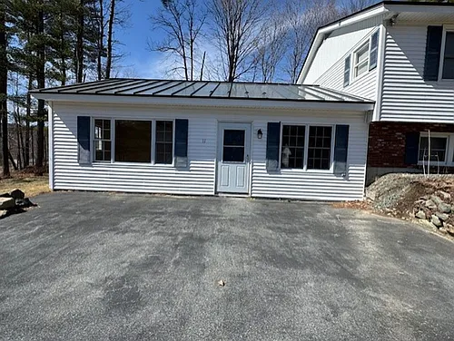 11 Grandview Ave Photo 1