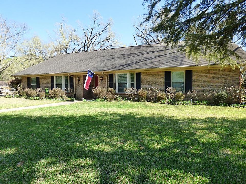 1st image of 3432 Canterbury Dr