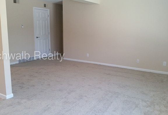 3rd image of 535 S 37th St APT 106
