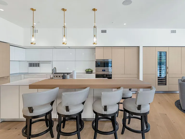 5000 N Camelback Ridge Rd #407 — Photo 9