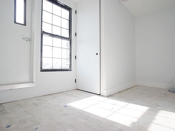 5th image of 775 Lexington Ave #3FF