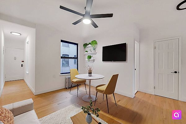 1st image of 3115 32nd St APT 20