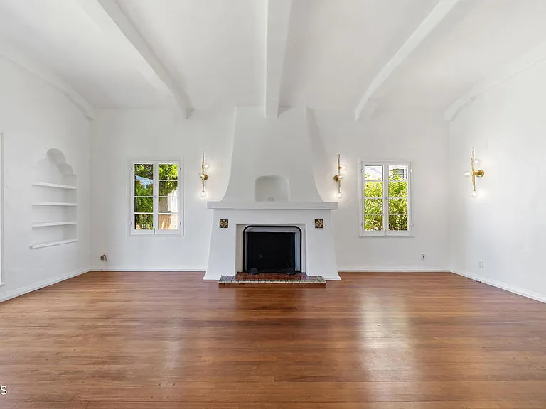 1412 Norton Ave — Photo 3