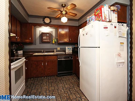 5th image of 2620 NW 49th St