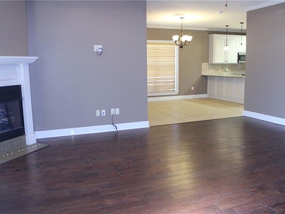 3rd image of 5827 W Austin Dr