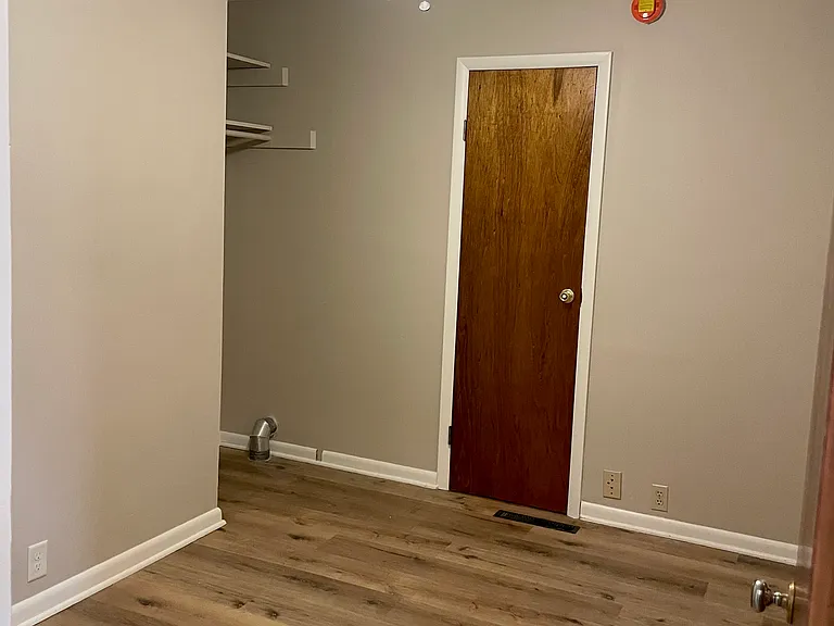 1011 Pine St — Photo 6