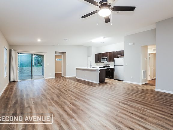 5th image of 14103 Hughes Ave