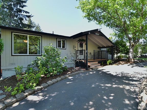 3rd image of 18121 10th Ave NE
