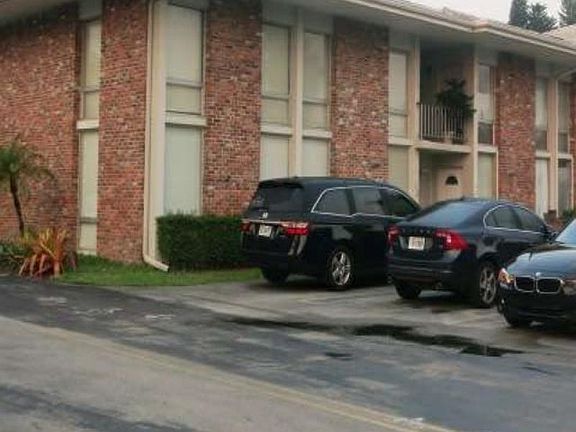 3rd image of 6751 Brookline Dr #6751
