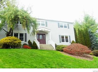 16 Hamden Heights Ct, New City, NY 10956
