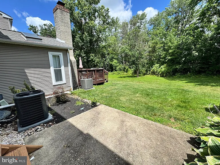 2371 Norrington Dr W — Photo 23