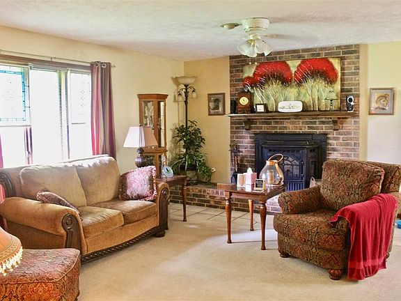 3rd image of 4507 Foothill Dr
