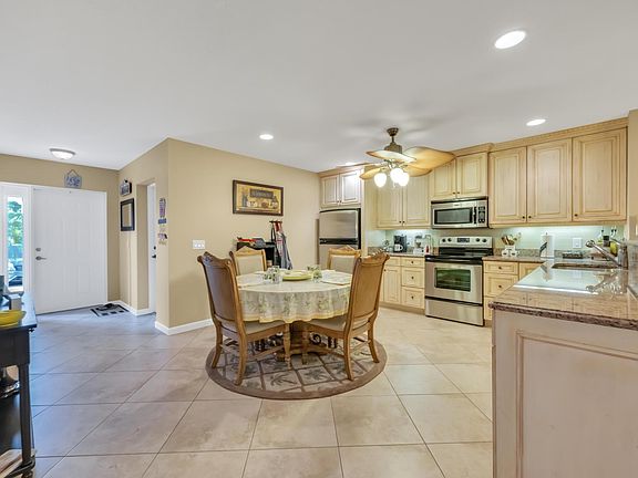 5th image of 2078 SE Wild Meadow Circle
