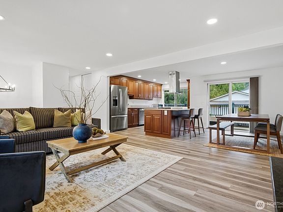 3rd image of 11742 NE 150th Place