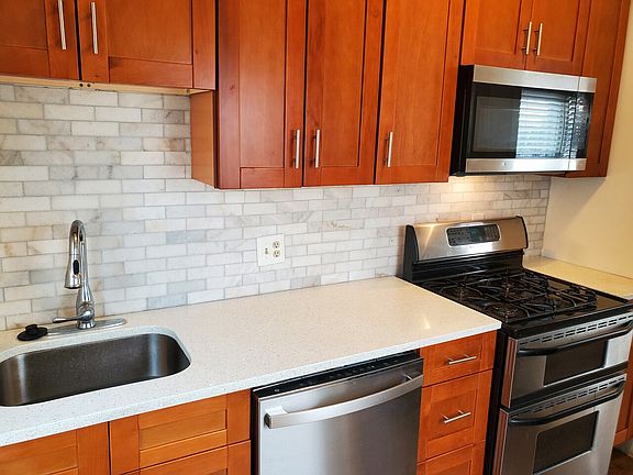 2nd image of 1700 Saint Paul St APT 402