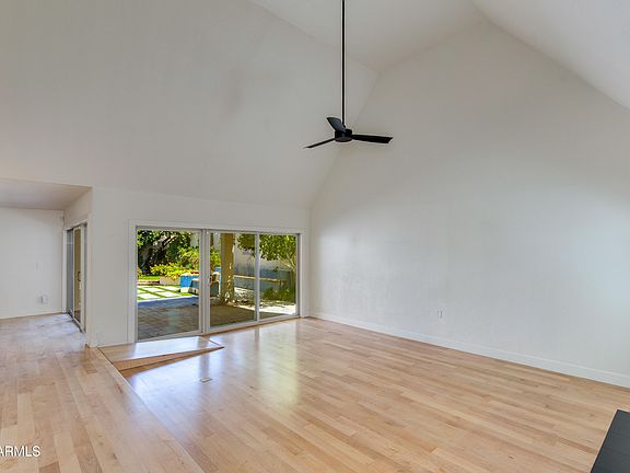 3rd image of 2522 E OREGON Avenue