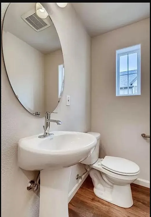 2 bed, 2.5 bath, 1200 sqft, $2,400 — Photo 4
