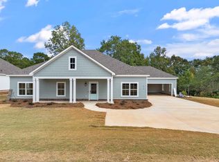 176 Mountain View Rd, Hamilton, GA 31811