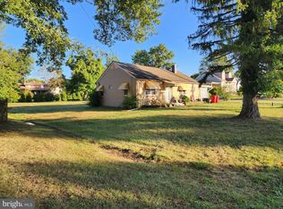 105 N Trooper Rd, Norristown, PA 19403