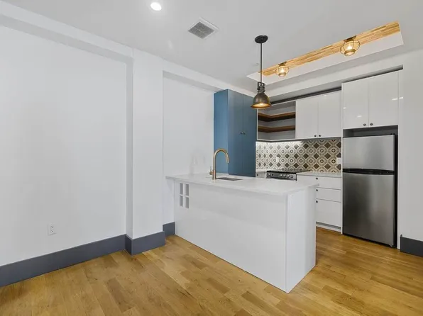 23 Menahan Street image 4 of 10