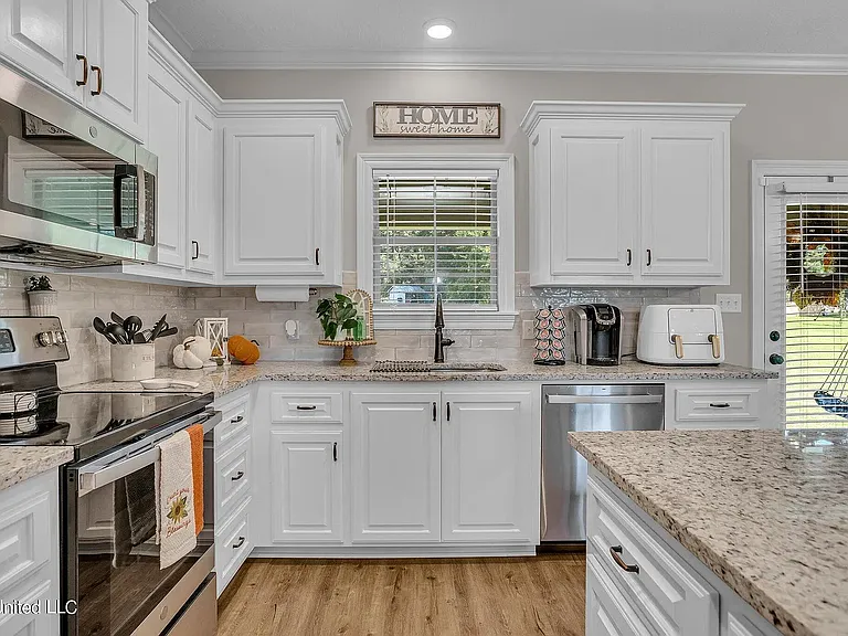 3 Stephens Ln — Photo 16
