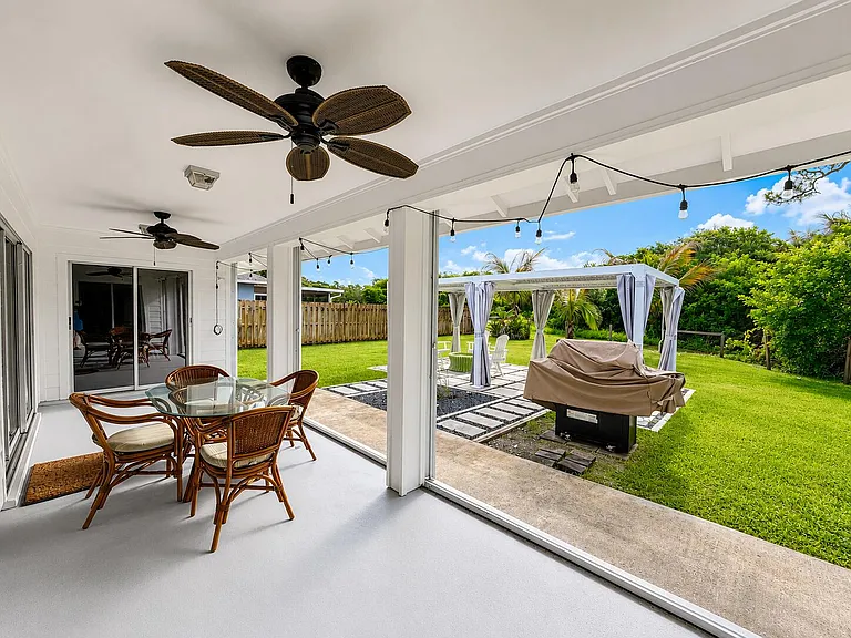 341 Suwanee Ave — Photo 43