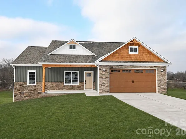 4932 Southview Dr, Hickory, NC 28602