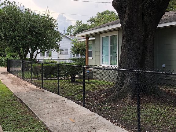 2nd image of 303 Margaret St
