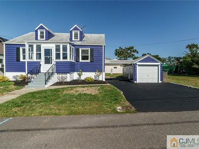 10 Izola Ave, Fords, NJ, 08863