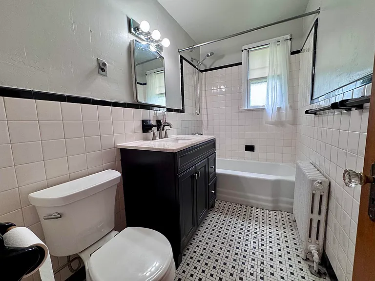 816 Kingsland Ave — Photo 9