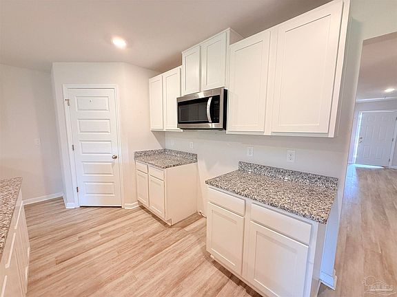 3rd image of 9309 Tara Cir