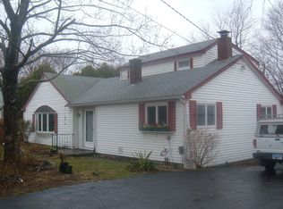 102 Providence Pike, Putnam, CT 06260