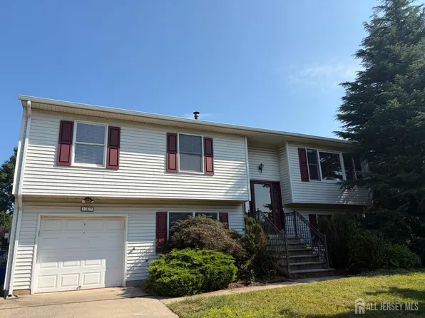 157 Day St, South Plainfield, NJ 07080