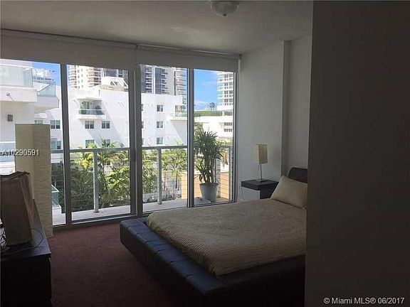 5th image of 6305 Indian Creek Dr APT 6A