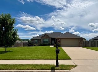 469 La Riata St, Fayetteville, AR 72730