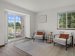 2124 Allen Blvd APT 4, Middleton, WI 53562