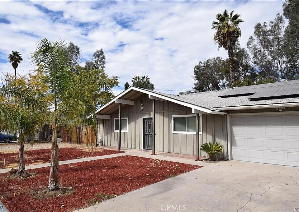 1st image of 532 Fern Pl