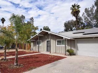 532 Fern Pl, Hemet, CA 92543